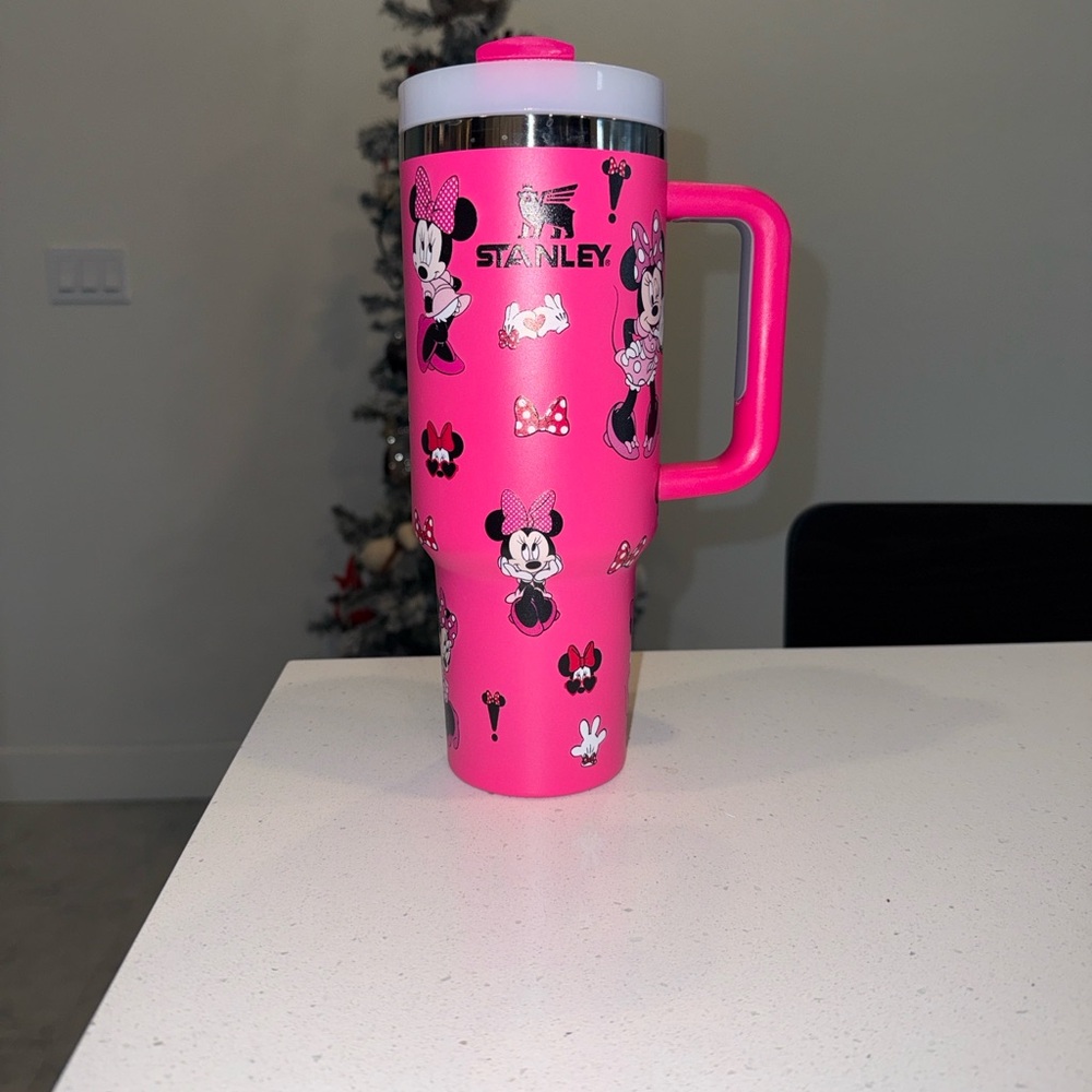 Stanley Pink Minnie Mouse 40oz